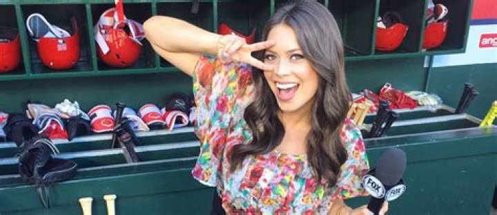 Who is Alex Curry from Fox Sports? Wiki, Age, Husband, Salary