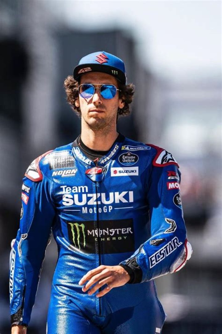 Who Is Alexandra Perez? MotoGP Rider Alex Rins Wife