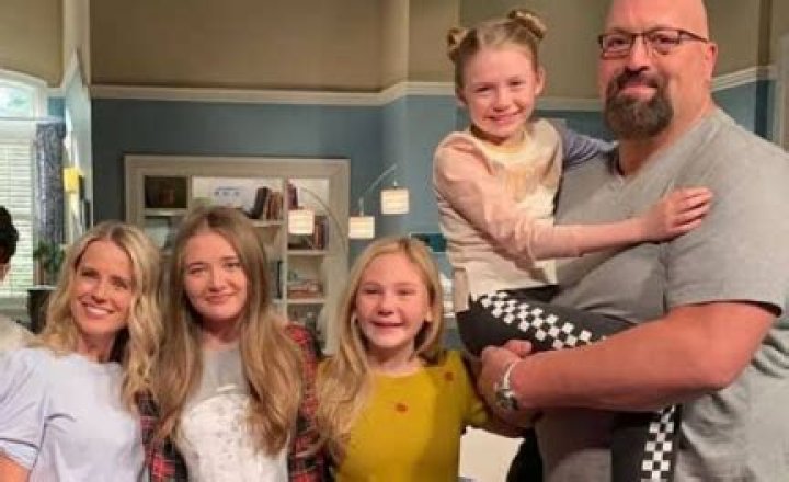 Who is Big Show's Daughter Cierra Wight? Age, Height, Siblings
