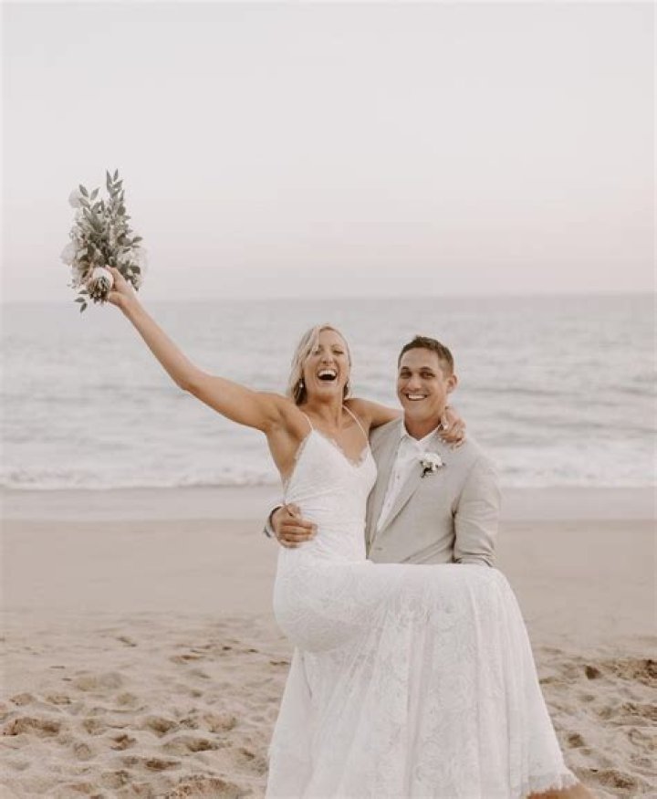 Who Is David Hunt? Jordan Larson Husband: Age And Wikipedia
