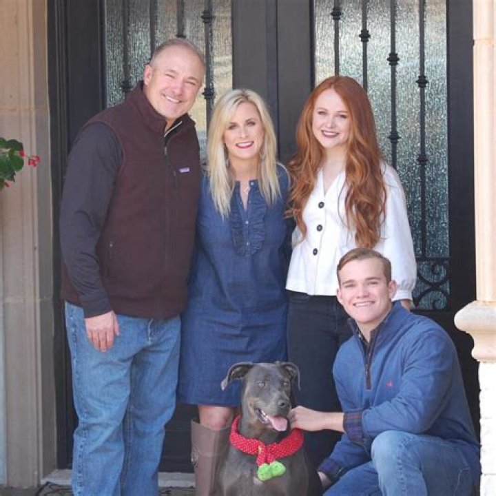 Who Is Debbie McGuire, Joey McGuire Wife? Family & Kids