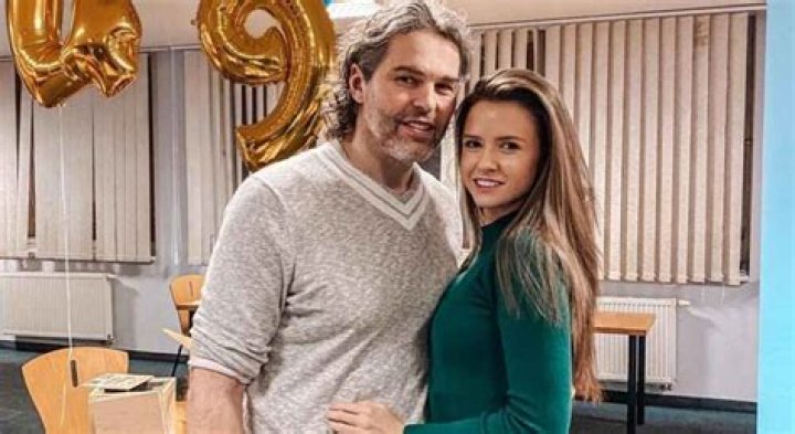 Who Is Dominika Branisova? Meet NHL legend Jaromir Jagr Girlfriend