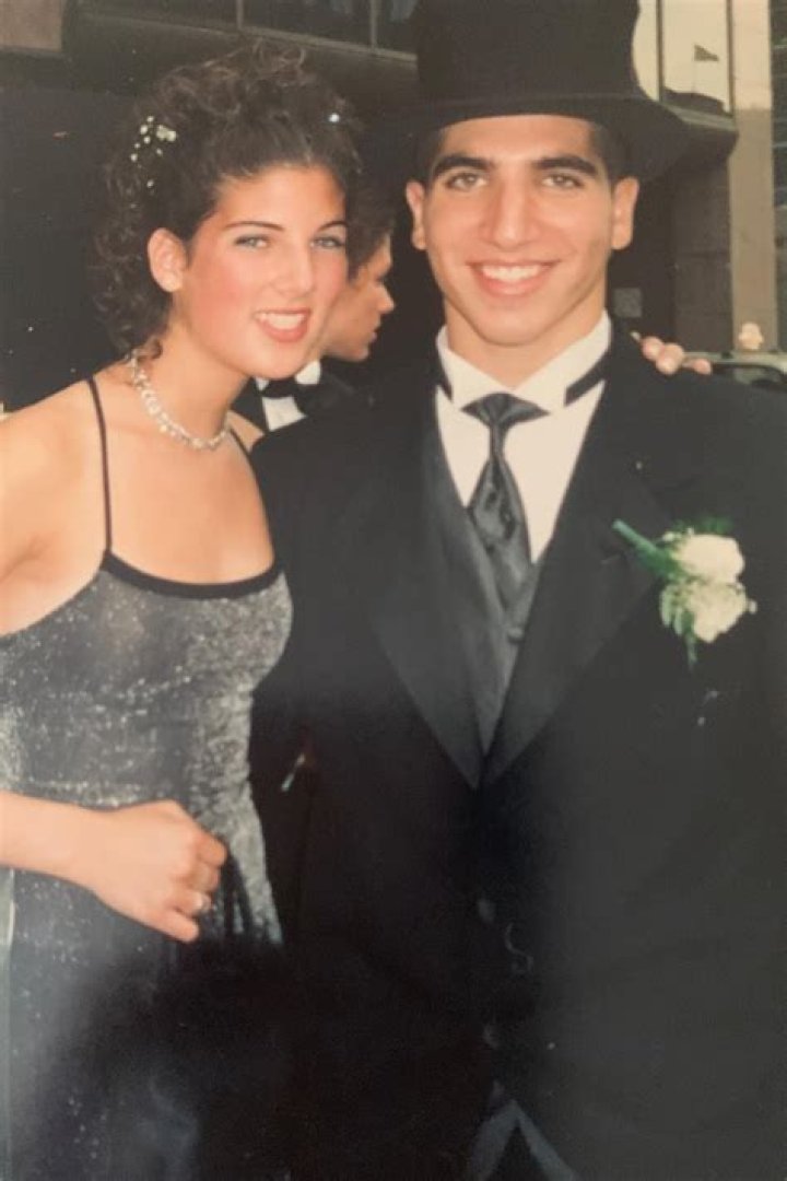 Who Is Jaclyn Stein, Ariel Helwani Wife? Age And Wikipedia