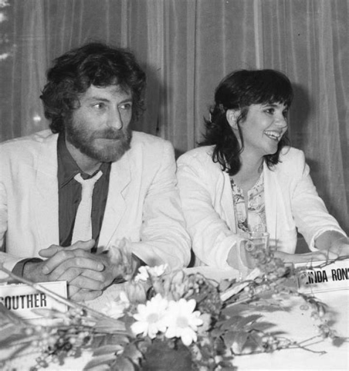 Who is Linda Ronstadt Dating? | Relationships Boyfriend Husband