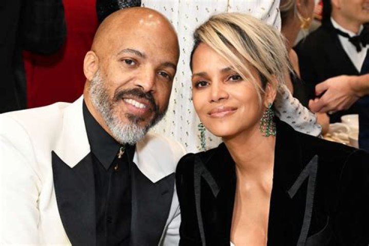 Who is Mz. Berry Dating? | Relationships Boyfriend Husband