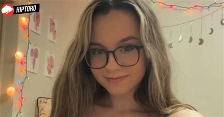 Who is Yellz0? Real Name, Family, Career, Boyfriend, Net Worth