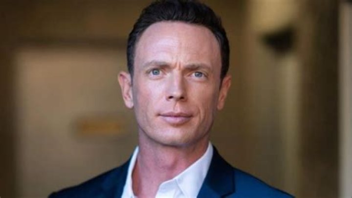 Who plays Brian James on NCIS: Los Angeles cast? New Amsterdam, Extinct actor guest stars