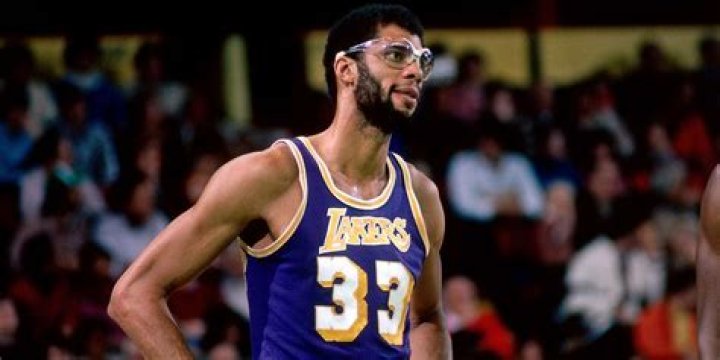 Who was better: Magic Johnson or Kareem Abdul-Jabbar?