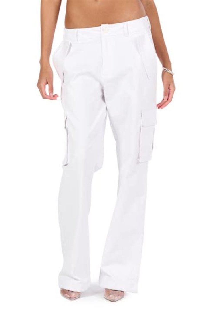 Why are there no pockets in women's pants?