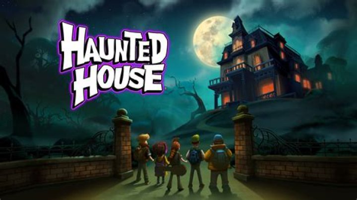 Why Noreen From A Haunted House 2 Looks So Familiar