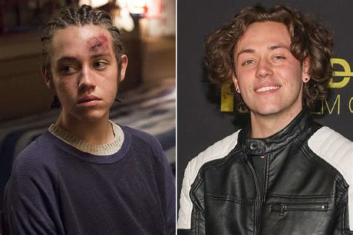 Why Shameless' Ethan Cutkosky Feels Carl's Story Had A Fitting End