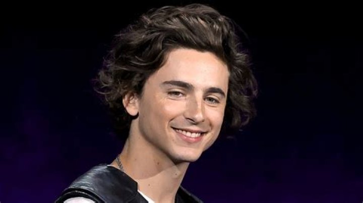 Wonka Footage Reveals Timothee Chalomet As Young Inventor & Hugh Grant As An Oompa Loompa