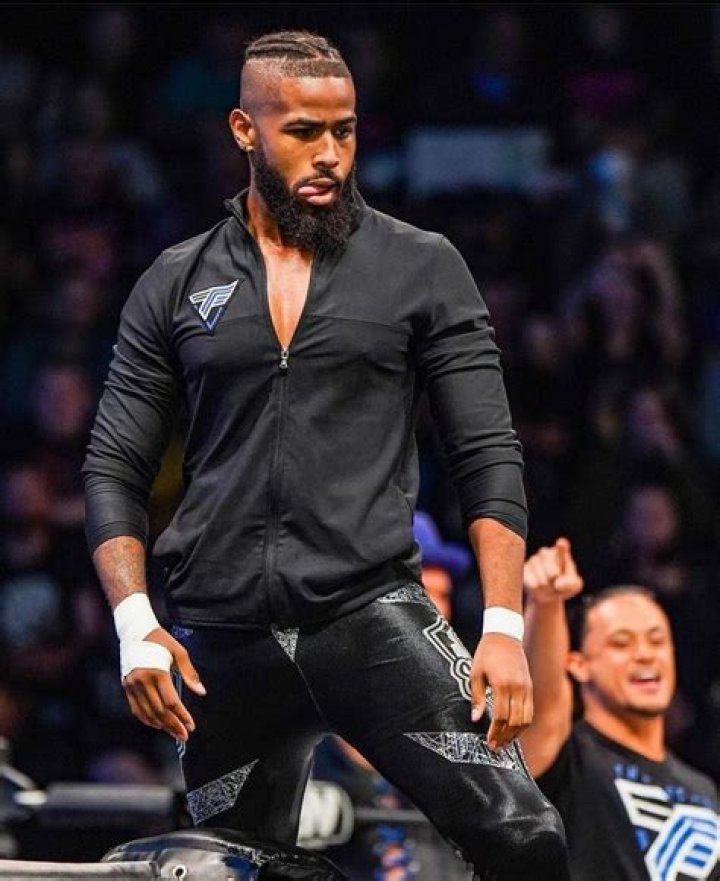 Wrestler Julia Hart Husband Lee Johnson: Parents And Family