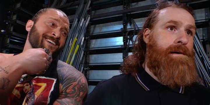 WWE's Sami Zayn Proves He Still Hates Johnny Knoxville