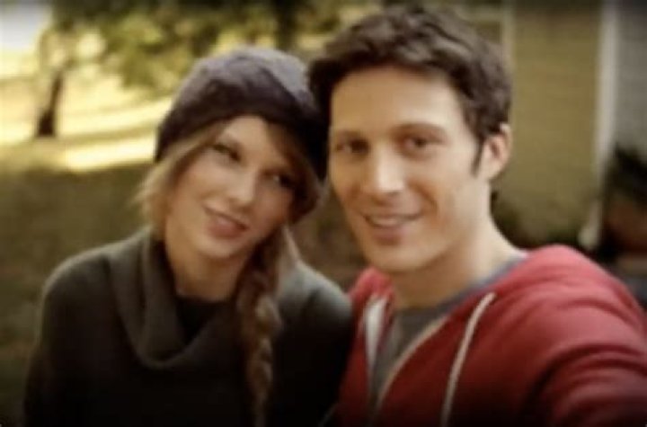 Zach Gilford Forgot Taylor Swift's Name While Starring In Her Music Video
